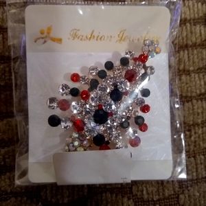Christmas tree brooch